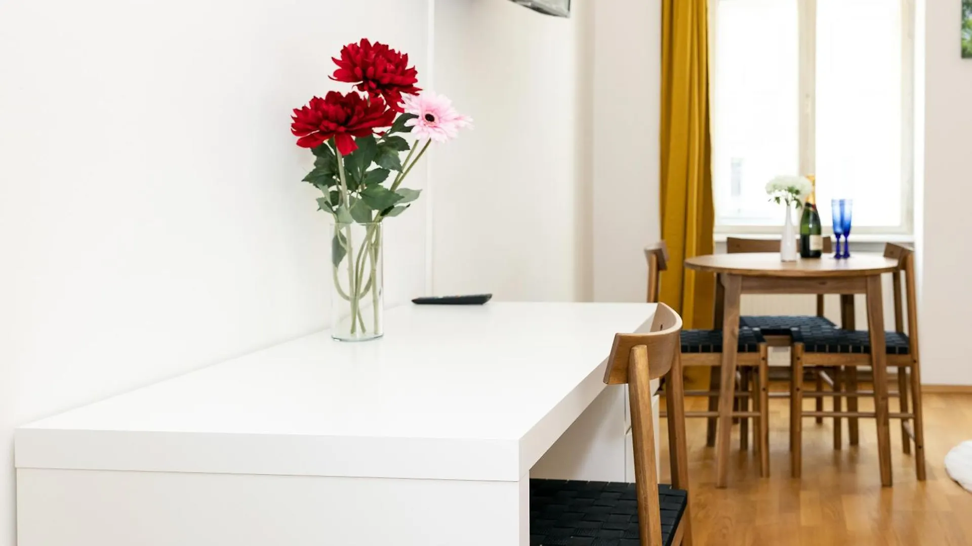Calm & Cosy Apartment With Free Parking Βιέννη
